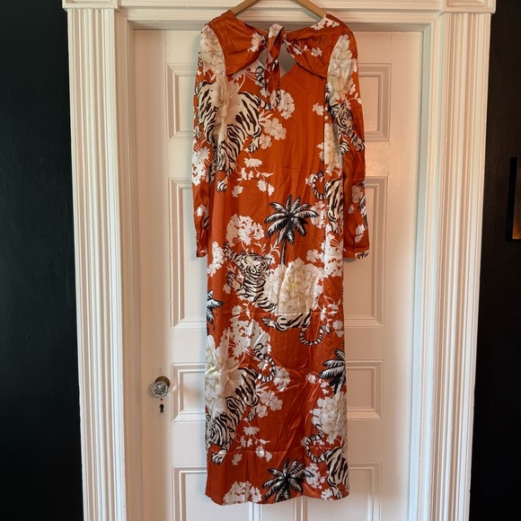 NWT Las Sureñas Women’s Long Orange Floral Tiger Print Dress Medium 100% Silk - Picture 3 of 14